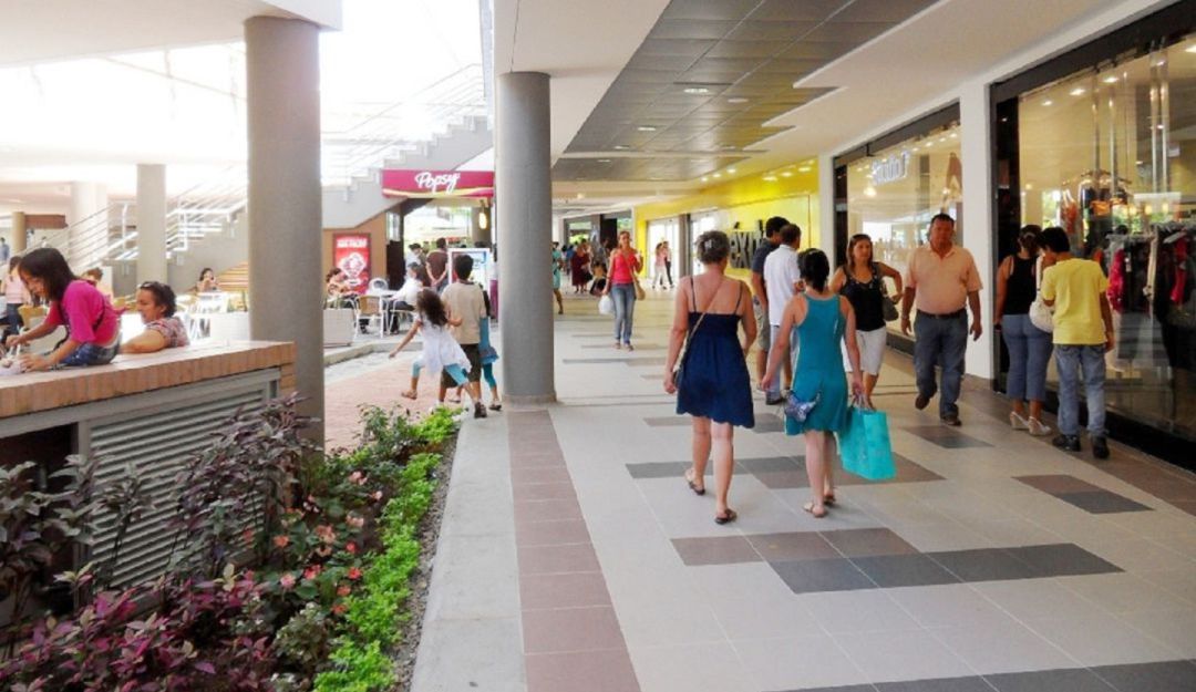 Gran parte de los comerciantes del Huila renovaron su matrícula mercantil, a esto se suma la apertura de nuevos negocios. Gran parte de los comerciantes del Huila renovaron su matrícula mercantil, a esto se suma la apertura de nuevos negocios.