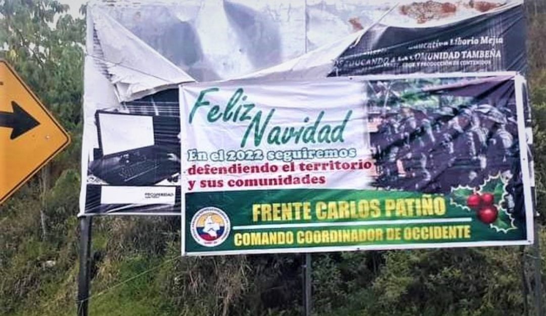 Las tropas quitaron cinco carteles instalados por la estructura Carlos Patiño. Las tropas quitaron cinco carteles instalados por la estructura Carlos Patiño.
