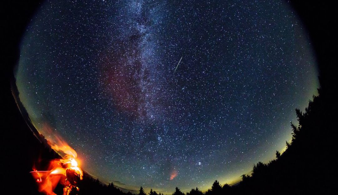 Las Perseidas (o Lágrimas de San Lorenzo) Las Perseidas (o Lágrimas de San Lorenzo)