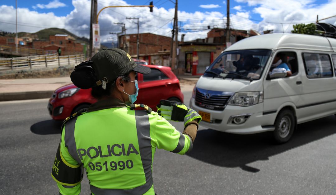 Policía de Tránsito Policía de Tránsito