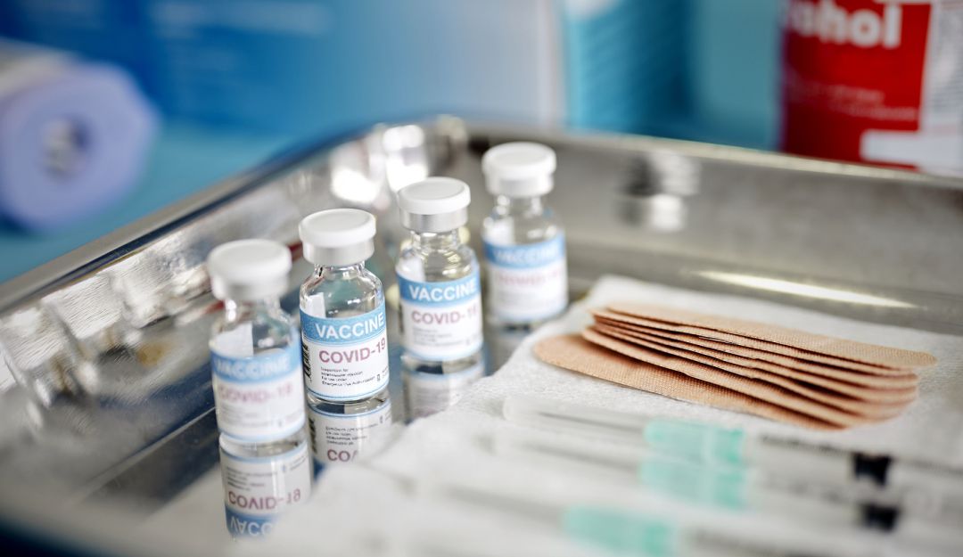 Síndrome de trombosis, nuevo efecto secundario descubierto en la vacuna J&J Síndrome de trombosis, nuevo efecto secundario descubierto en la vacuna J&J