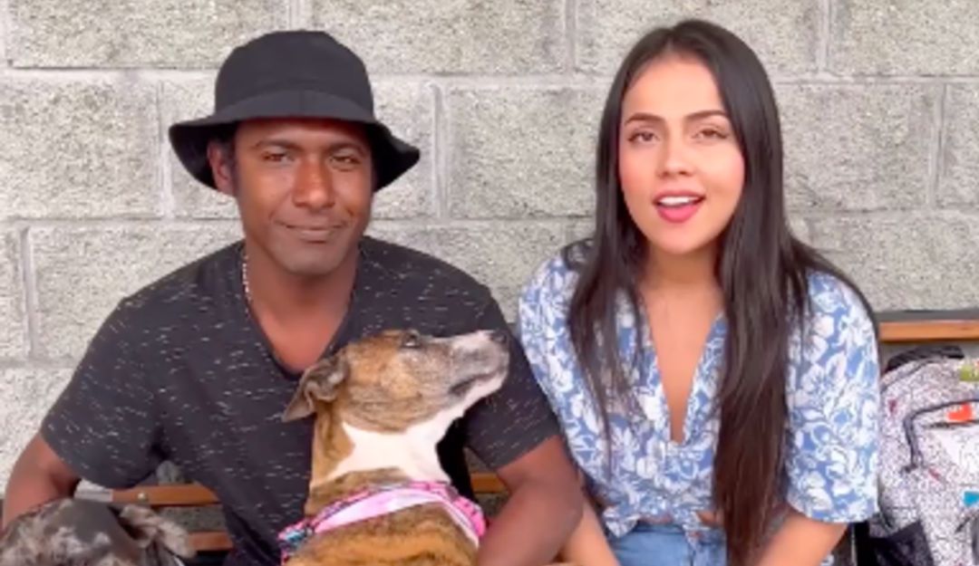 La modelo colombiana y generadora de contenido Aida Cortés junto a 'Choco' La modelo colombiana y generadora de contenido Aida Cortés junto a 'Choco'