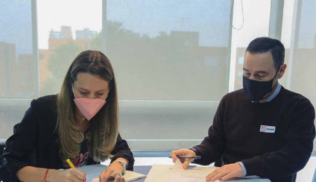 Contrato entre la ANI y firma Contrato entre la ANI y firma