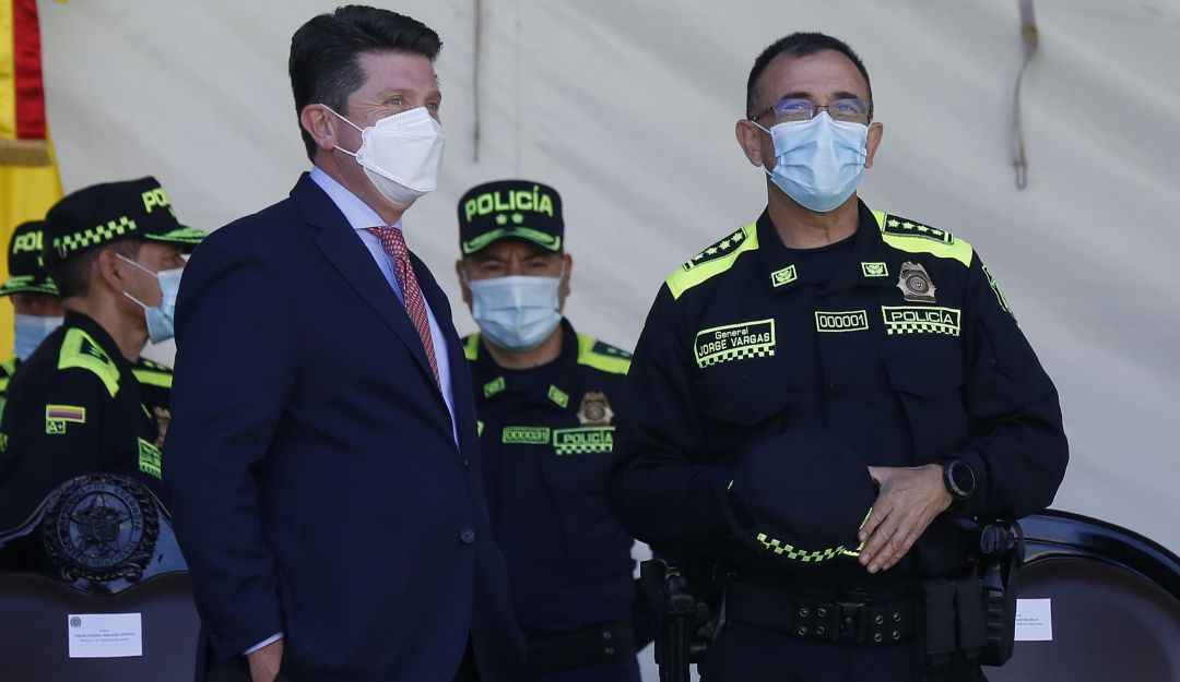Ministro de Defensa, Diego Molano (izquierda) y el director de la Policía, general Jorge Luis Vargas (derecha). Ministro de Defensa, Diego Molano (izquierda) y el director de la Policía, general Jorge Luis Vargas (derecha).
