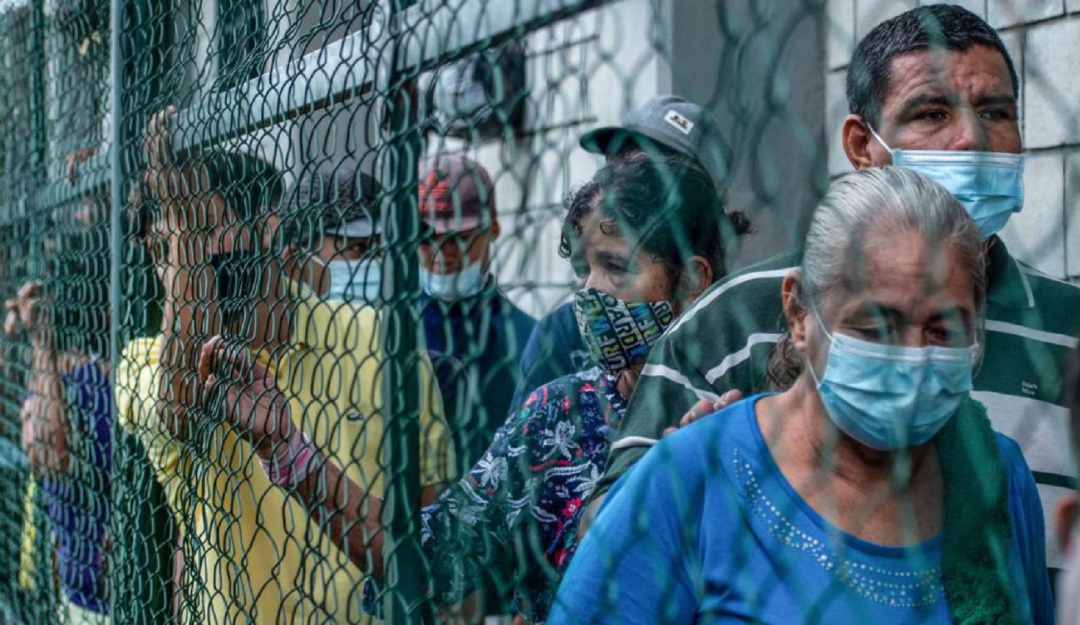 Familias desplazadas Familias desplazadas