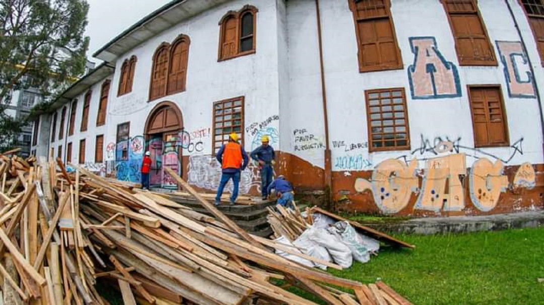 Empieza la recuperación de la escuela Juan XXIII de Manizales