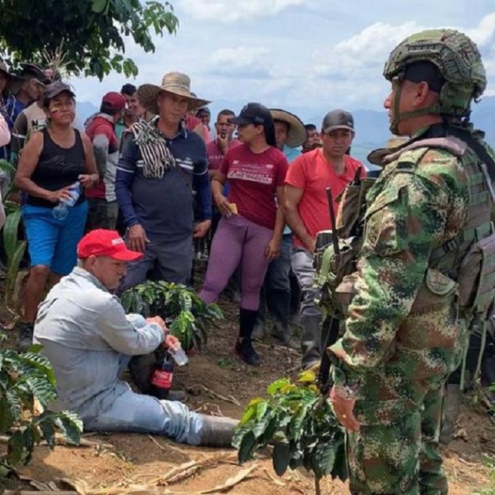 Ejército fue expulsado del sitio donde disidencias asesinaron a dos indígenas