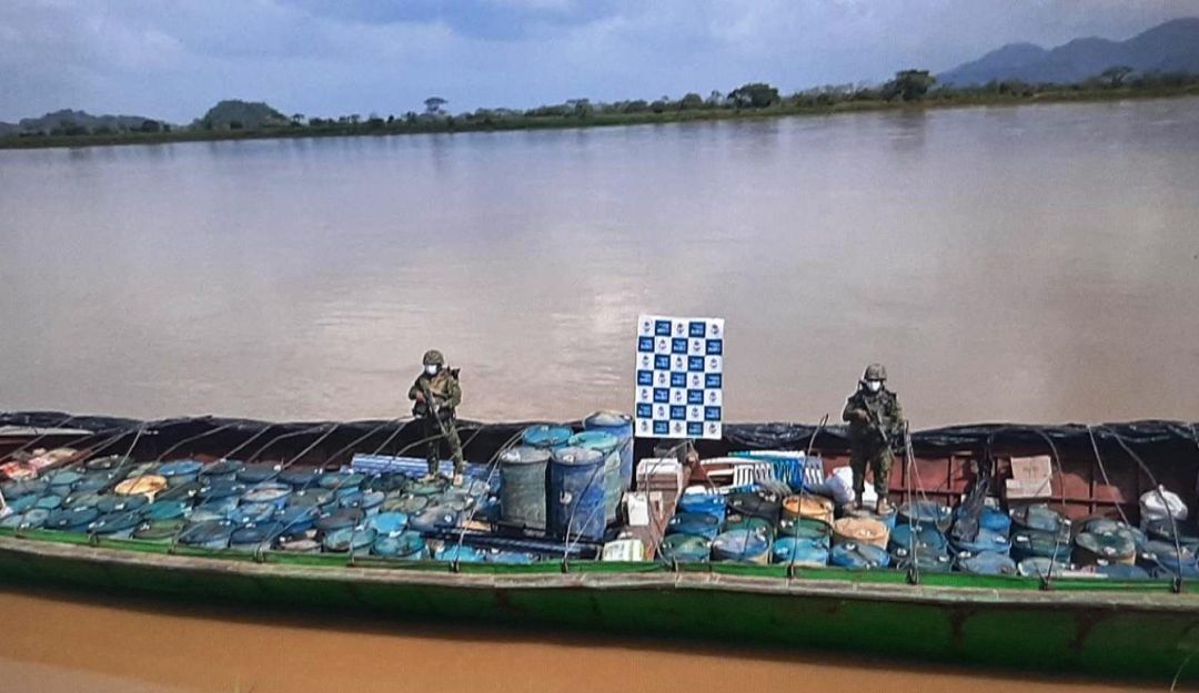 Ambos operativos se desarrollaron en el río Cauca cerca al municipio de Achí Ambos operativos se desarrollaron en el río Cauca cerca al municipio de Achí