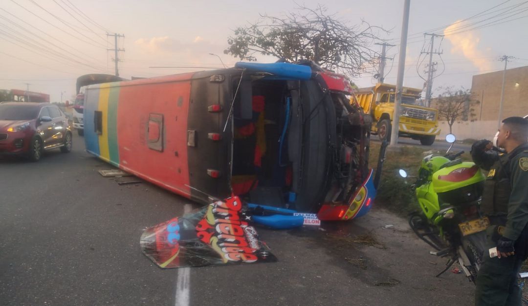 Bus accidentado Bus accidentado