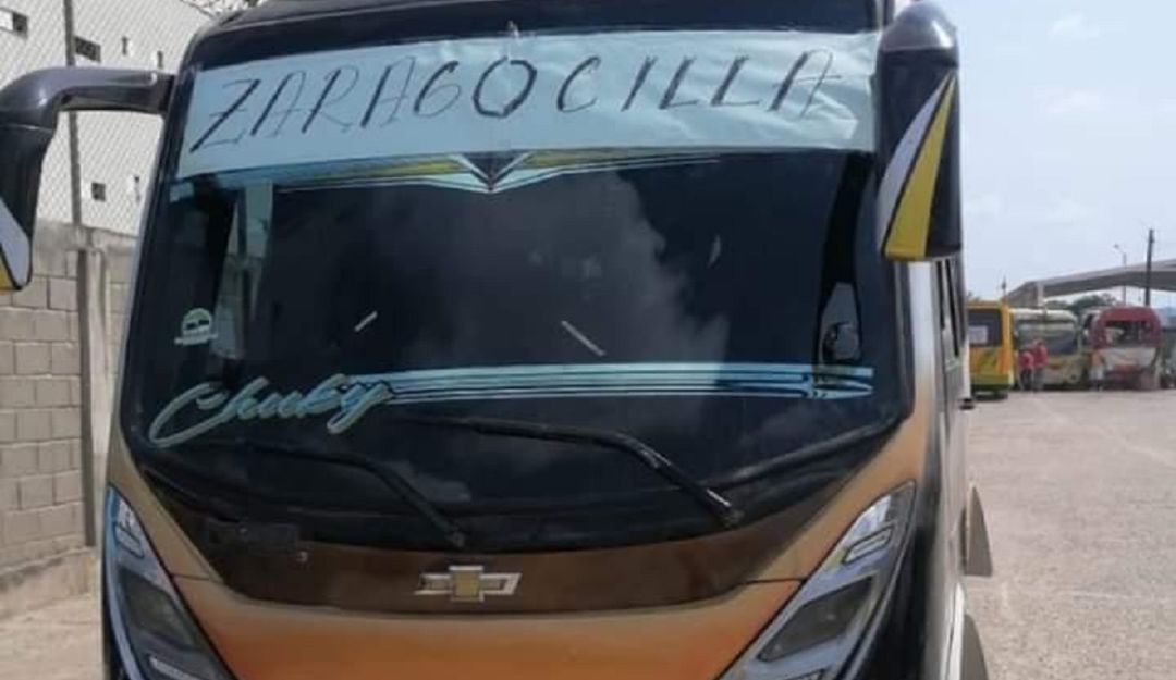 El gremio alegó que aunque tienen permiso de 8 días para transitar ruta Zaragocilla - Bocagrande les hicieron comparendos y no las dejaron circular. El gremio alegó que aunque tienen permiso de 8 días para transitar ruta Zaragocilla - Bocagrande les hicieron comparendos y no las dejaron circular.