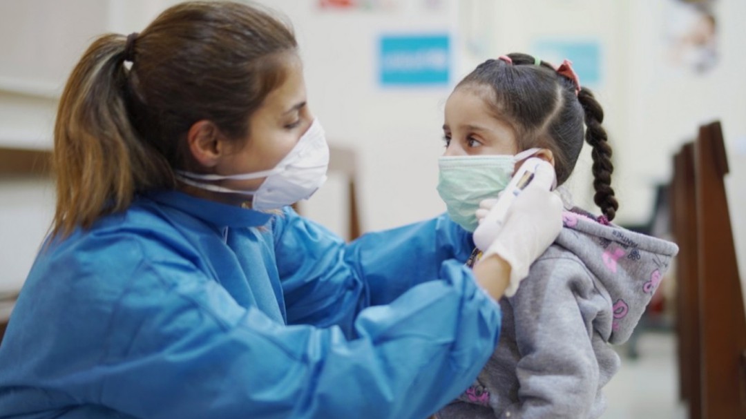 5% de contagios por COVID son niños en Santander