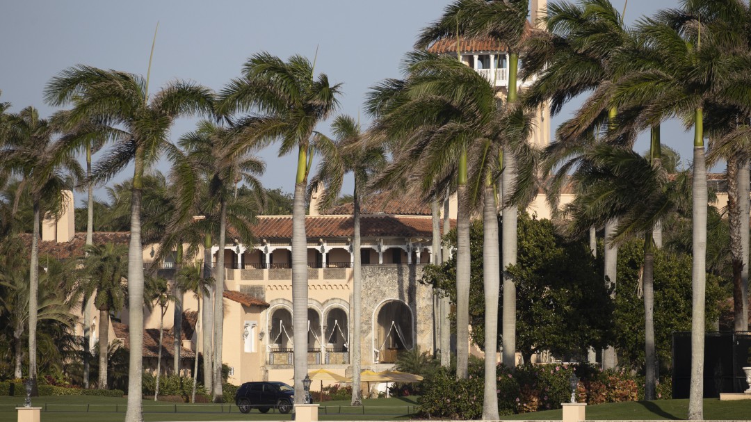 EE.UU recupera documentos oficiales que Trump se había llevado a Mar-a-Lago