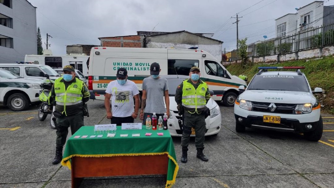 Incautan drogas sintéticas que mezclan con medicamentos para el dolor