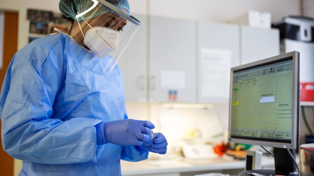 El sistema de salud ha costeado más de 9 millones de pruebas COVID