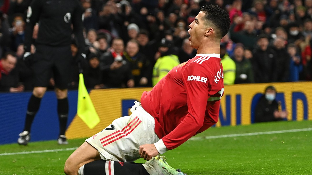 Cristiano acabó con su sequía goleadora y el United volvió al triunfo