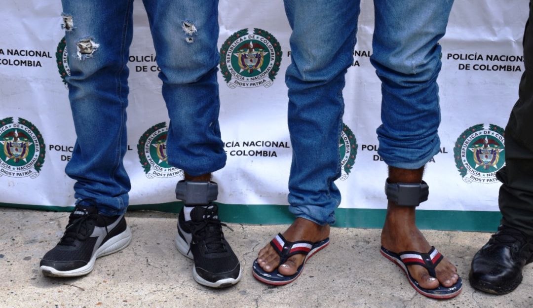 Son detenidos por hurto, porte ilegal de armas, lesiones personales, violencia intrafamiliar, homicidio y tráfico de estupefacientes Son detenidos por hurto, porte ilegal de armas, lesiones personales, violencia intrafamiliar, homicidio y tráfico de estupefacientes