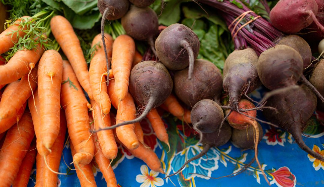 Zanahorias y remolachas están más baratas al terminar febrero. Zanahorias y remolachas están más baratas al terminar febrero.