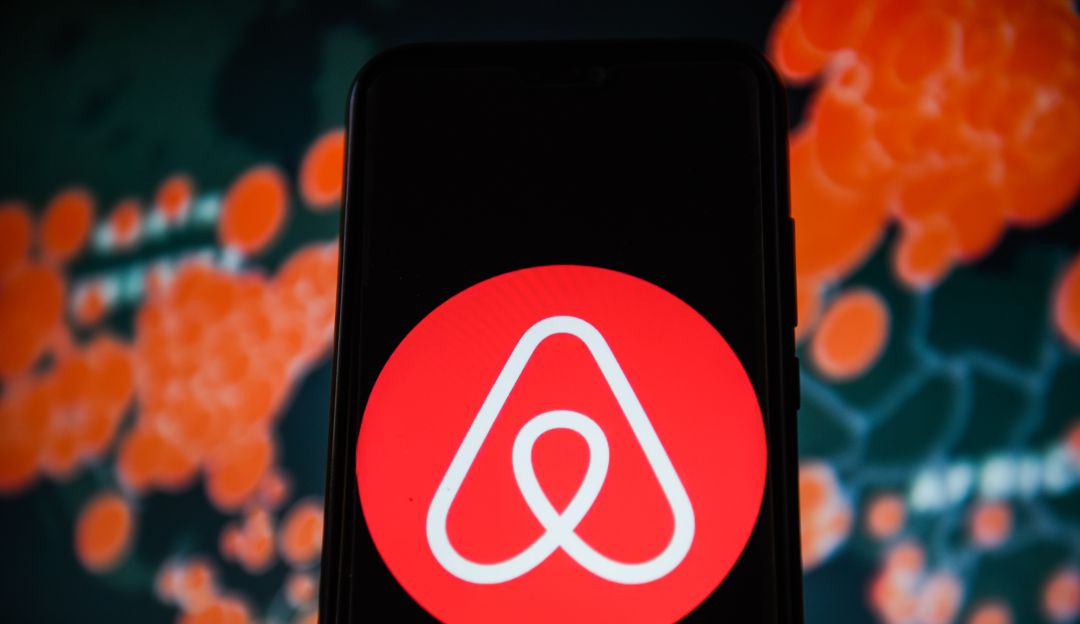 Airbnb busca ayudar a refugiados ucranianos en Europa del este. Airbnb busca ayudar a refugiados ucranianos en Europa del este.