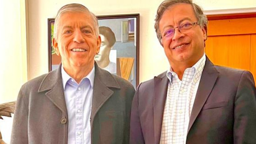 Expresidente Gaviria rompe diálogos con Gustavo Petro
