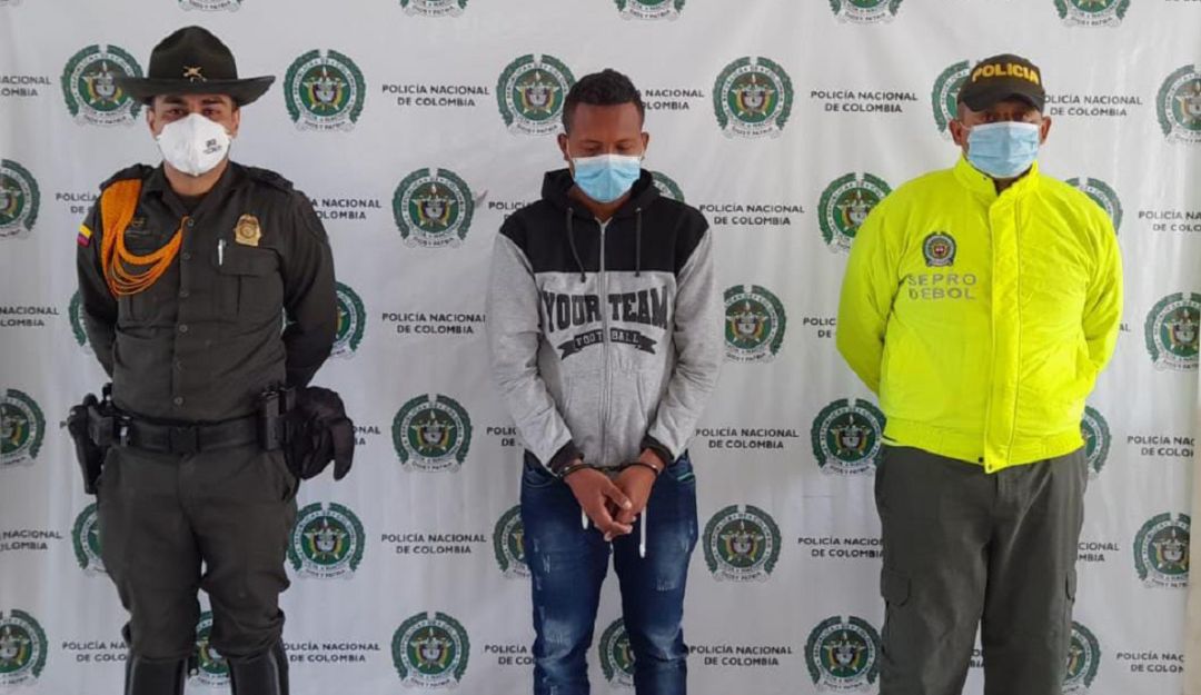 Según las investigaciones, el detenido presuntamente accedió carnalmente a su hija durante seis años Según las investigaciones, el detenido presuntamente accedió carnalmente a su hija durante seis años