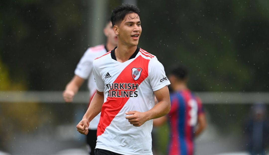 Flabian Londoño, futbolista colombiano de River Plate Flabian Londoño, futbolista colombiano de River Plate