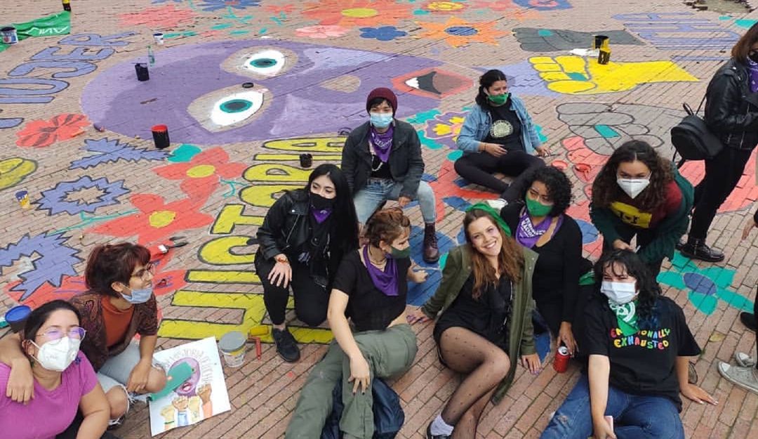 Día de la Mujer: El interior de las marchas en tres iniciativas artísticas Día de la Mujer: El interior de las marchas en tres iniciativas artísticas