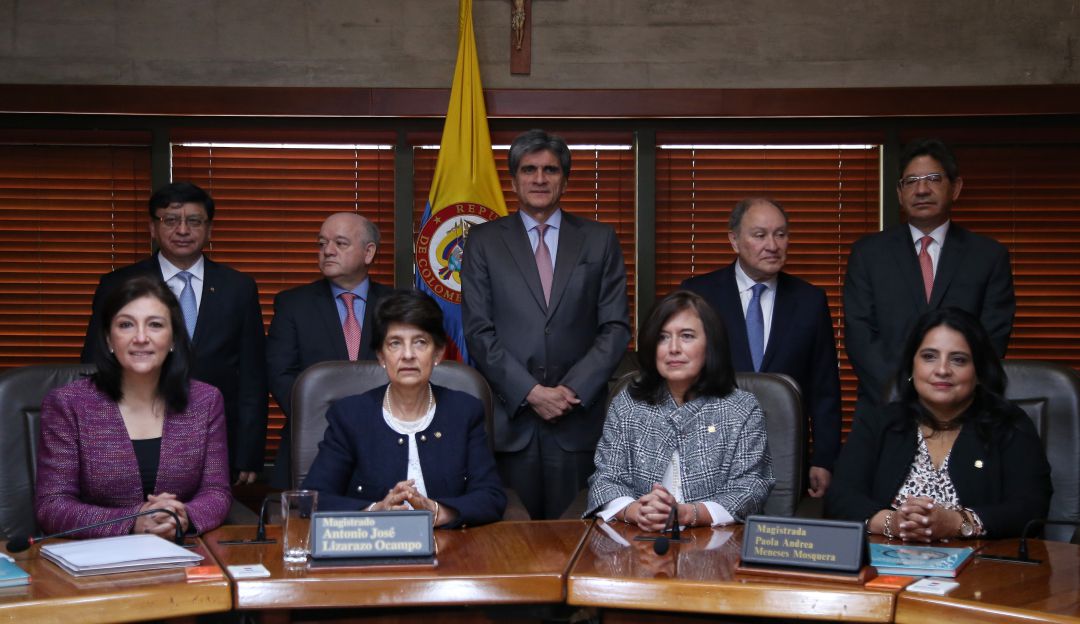 Las magistradas Cristina Pardo Schlesinger y Diana Fajardo Rivera fueron designadas como nuevas presidenta y vicepresidenta, respectivamente, de la Corte Constitucional para el periodo 2022 - 2023. Las magistradas Cristina Pardo Schlesinger y Diana Fajardo Rivera fueron designadas como nuevas presidenta y vicepresidenta, respectivamente, de la Corte Constitucional para el periodo 2022 - 2023.