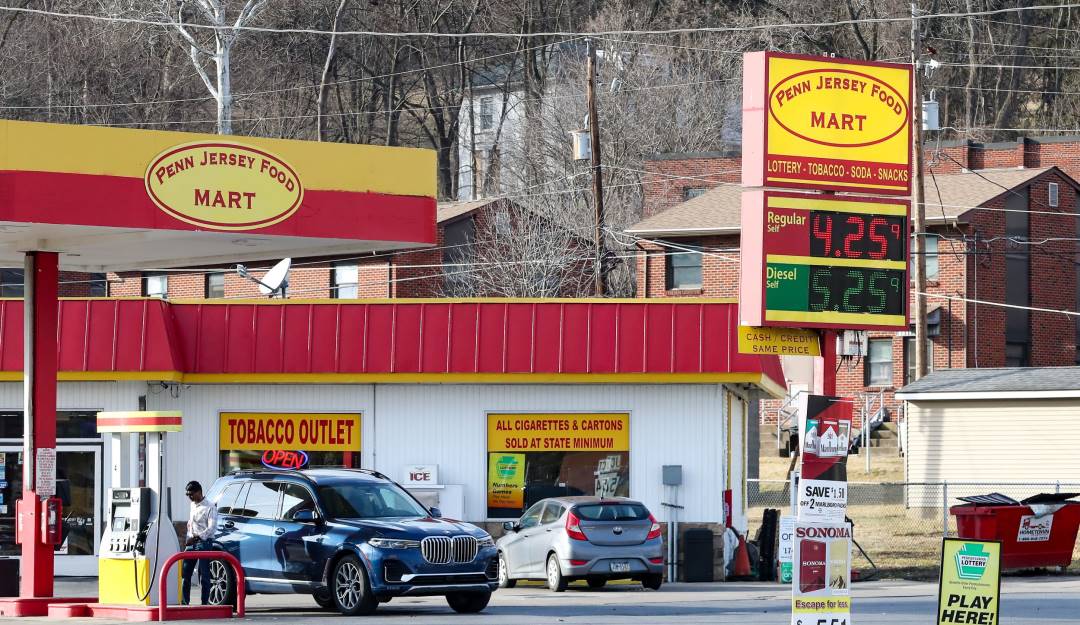 Precios de la gasolina se han disparado en Estados Unidos. Foto: Getty Precios de la gasolina se han disparado en Estados Unidos. Foto: Getty
