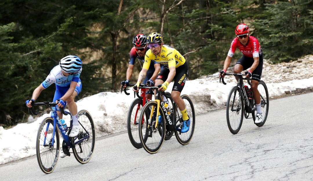 Nairo Quintana finalizó cuarto durante la sexta etapa de la Tirreno-Adriático. Nairo Quintana finalizó cuarto durante la sexta etapa de la Tirreno-Adriático.