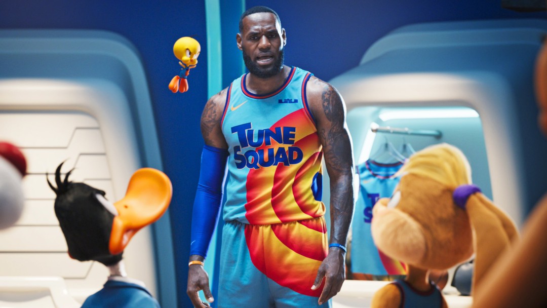 LeBron James fue premiado como el peor actor tras interpretarse a sí mismo