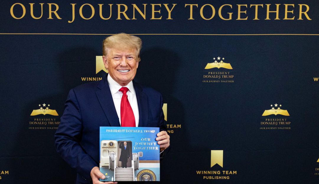 Fotógrafa de la Casa Blanca no publicará su libro tras polémica con Trump Fotógrafa de la Casa Blanca no publicará su libro tras polémica con Trump