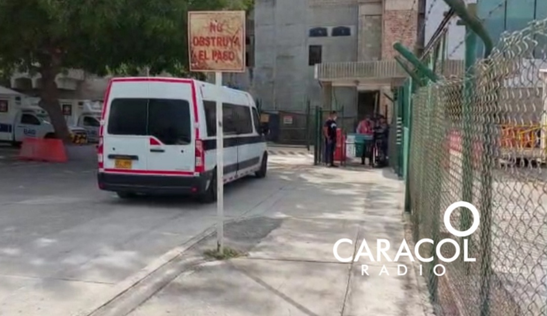 Vehículo que traslada a Eduardo Pulgar Vehículo que traslada a Eduardo Pulgar