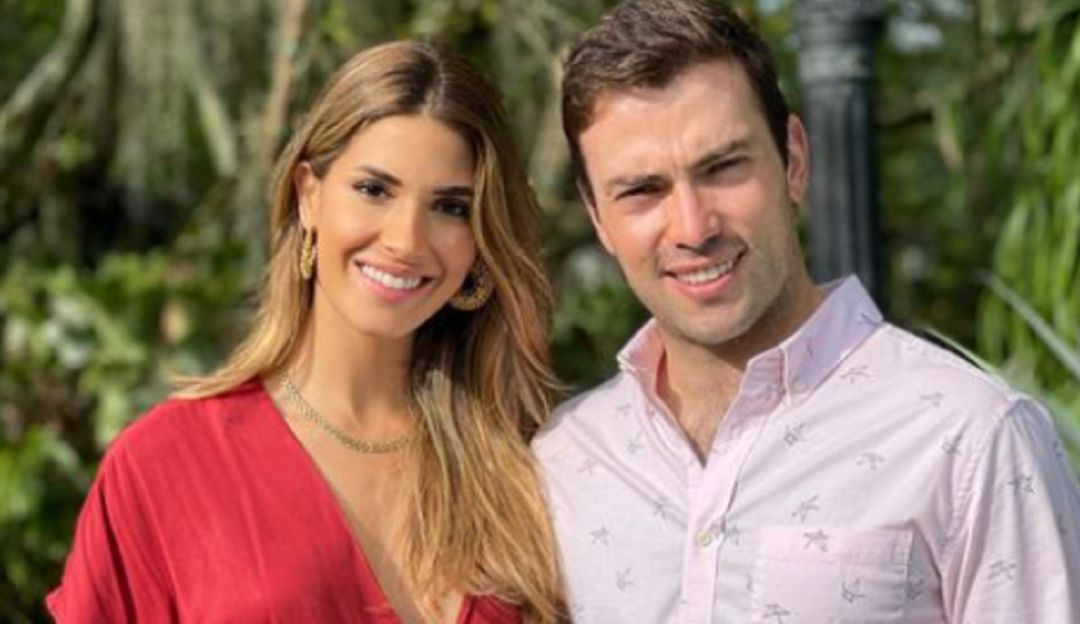La excusa con la que Esteban Santos se acercó a su actual pareja La excusa con la que Esteban Santos se acercó a su actual pareja