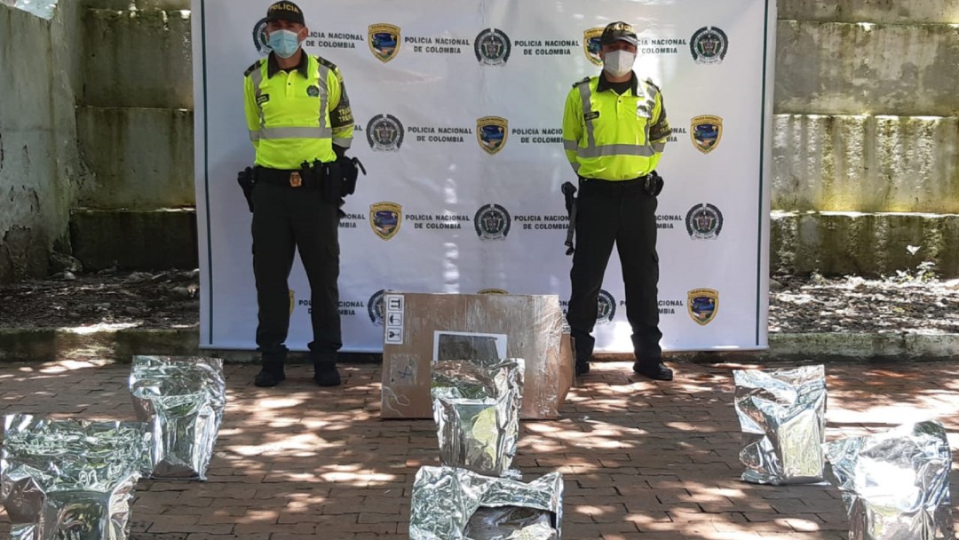Incautados 9 kilos de marihuana en un camión de encomiendas