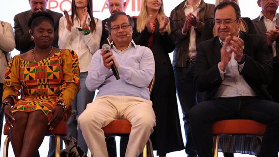Alfonso Prada responde a Gustavo Bolívar y explica unión a campaña de Petro