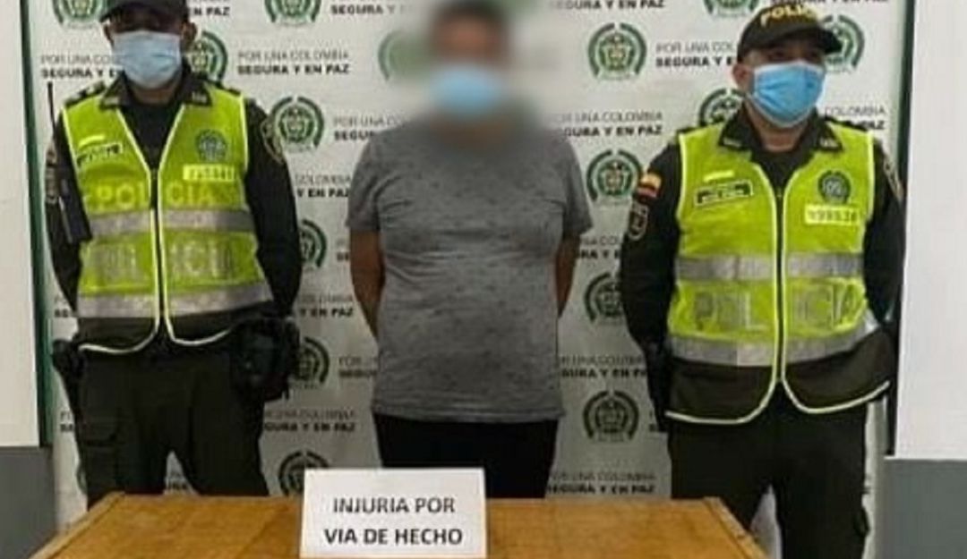 Este hombre registra cuatro antecedentes judiciales por el mismo delito en los años 2014, 2017, 2020 y 2021, todos ocurridos en la ciudad de Bogotá. Este hombre registra cuatro antecedentes judiciales por el mismo delito en los años 2014, 2017, 2020 y 2021, todos ocurridos en la ciudad de Bogotá.