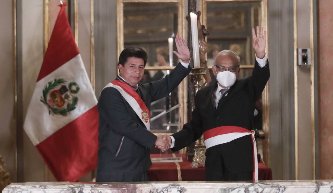 El presidente peruano, Pedro Castillo y su jefe de gabinete ministerial, Aníbal Torres. Foto: Getty El presidente peruano, Pedro Castillo y su jefe de gabinete ministerial, Aníbal Torres. Foto: Getty