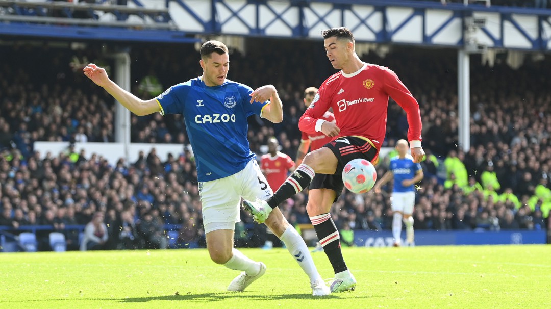 Manchester se aleja de zona Champions luego de caer con el Everton