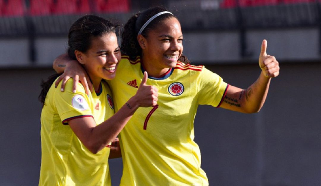 Gisela Robledo festeja uno de los cinco goles de la Selección Colombia. Gisela Robledo festeja uno de los cinco goles de la Selección Colombia.
