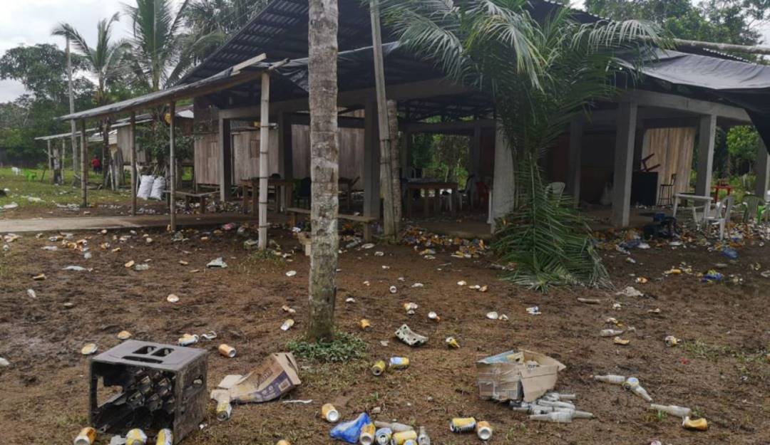 Bazar donde se desarrolló el operativo militar en la vereda del Alto Remanso en Putumayo. Foto: Caracol Radio Bazar donde se desarrolló el operativo militar en la vereda del Alto Remanso en Putumayo. Foto: Caracol Radio