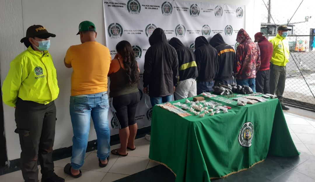 Capturados por prsunto tráfico de estupefacientes Capturados por prsunto tráfico de estupefacientes