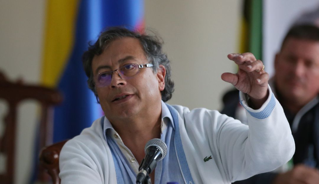 "Ni en pesadillas se nos ocurre rebajar la pena a los corruptos": Petro responde a acusaciones de buscar favorecer a condenados "Ni en pesadillas se nos ocurre rebajar la pena a los corruptos": Petro responde a acusaciones de buscar favorecer a condenados