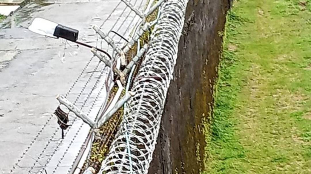 Muro de la cárcel de Villavicencio está a punto de caerse
