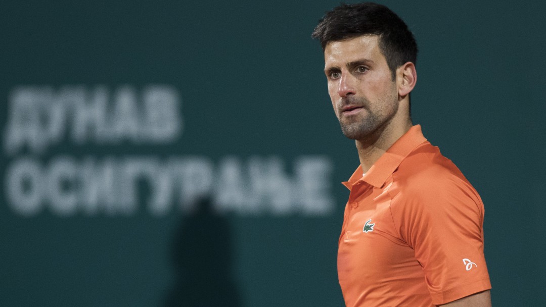 Djokovic crítica a Wimbledon por prohibir tenistas rusos y bielorrusos