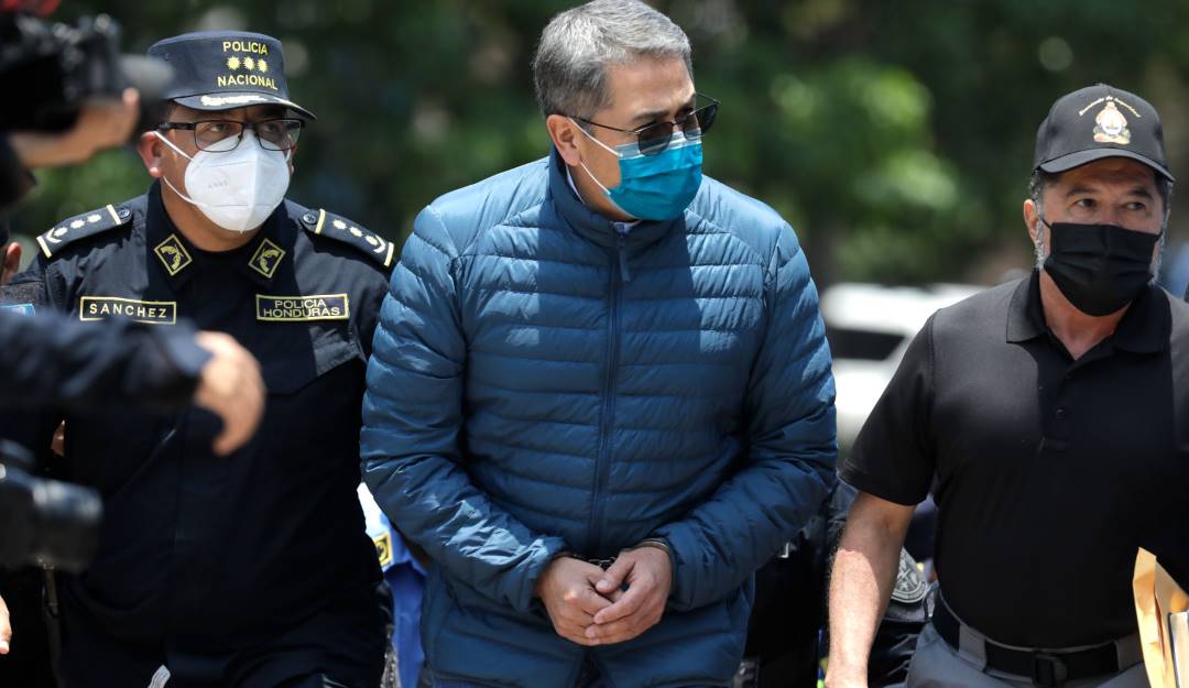El expresidente hondureño, Juan Orlando Hernández, previo a su extradición a Estados Unidos. Foto: Getty El expresidente hondureño, Juan Orlando Hernández, previo a su extradición a Estados Unidos. Foto: Getty
