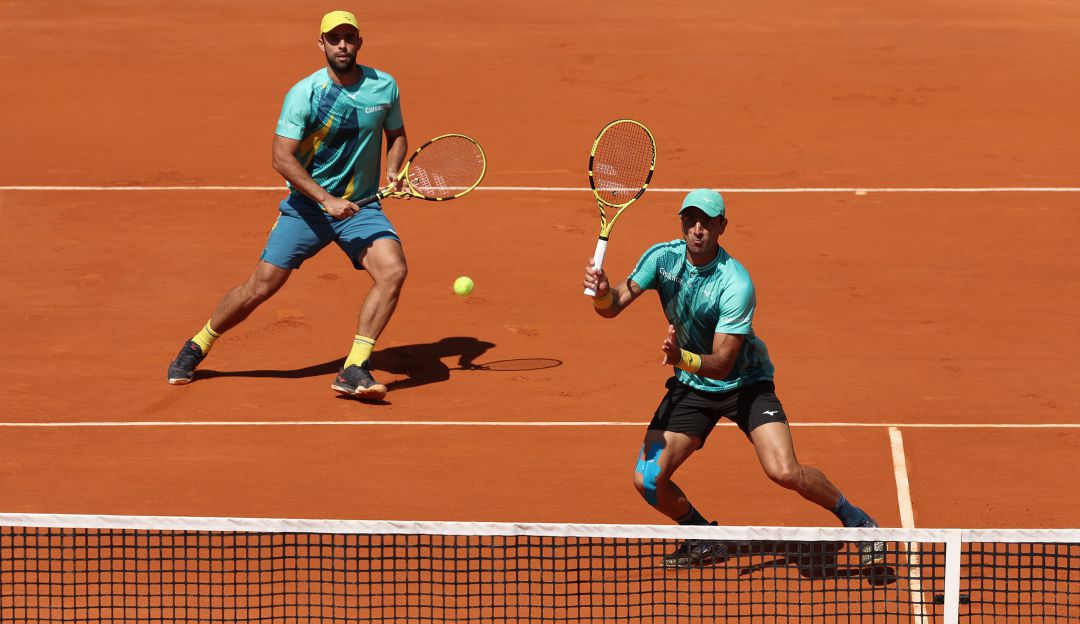 Cabal y Farah no pudieron defender su título en Barcelona. Cabal y Farah no pudieron defender su título en Barcelona.