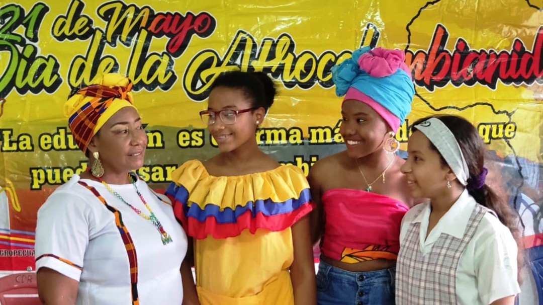 Colegio de María La Baja se destaca en simposio Educativo Internacional