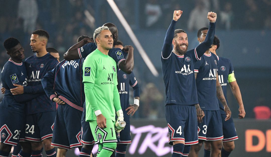Jugadores del PSG celebran el título de Liga Jugadores del PSG celebran el título de Liga