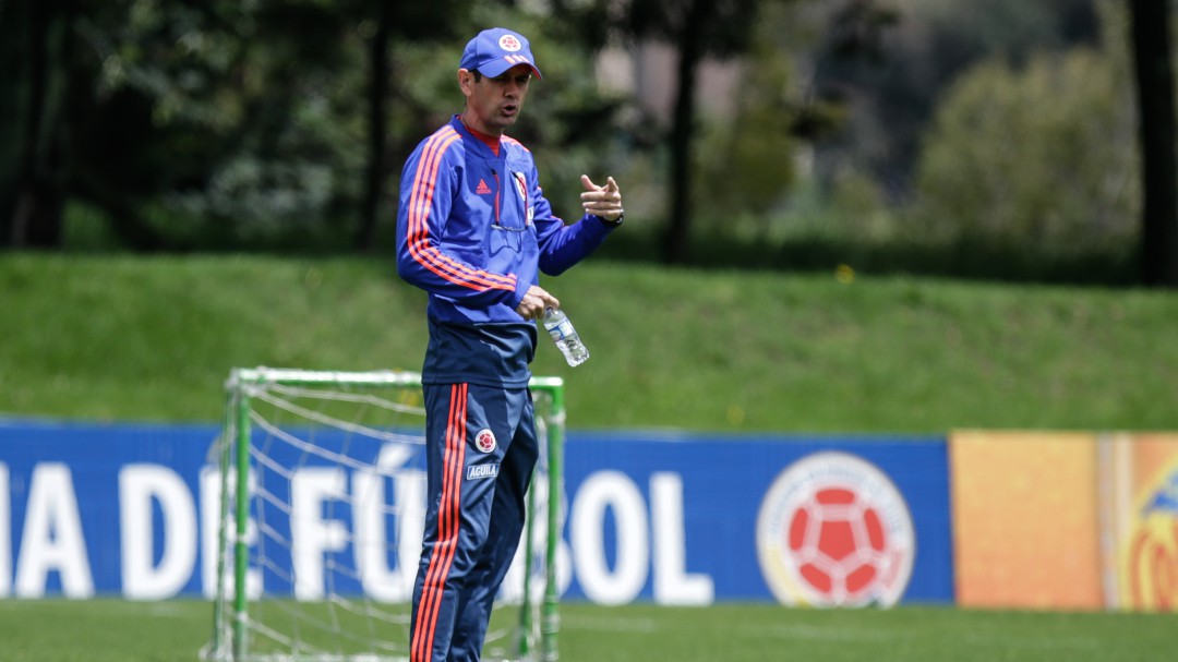 Arturo Reyes: "No ha habido contacto con la Federación"
