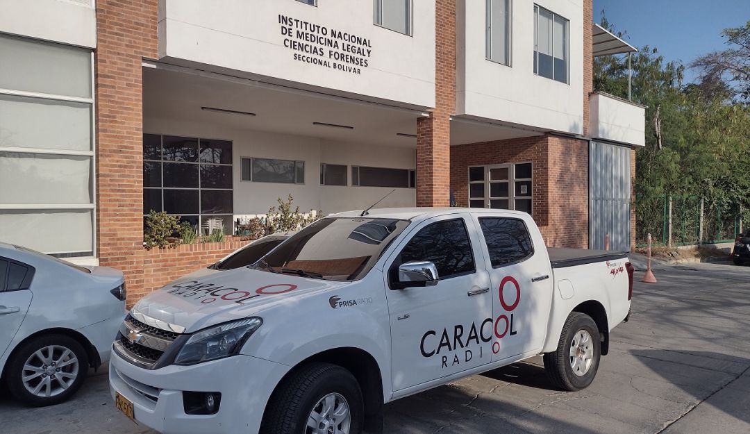 El fallecido fue encontrado desnudo y con varios machetazos e impactos de arma de fuego El fallecido fue encontrado desnudo y con varios machetazos e impactos de arma de fuego